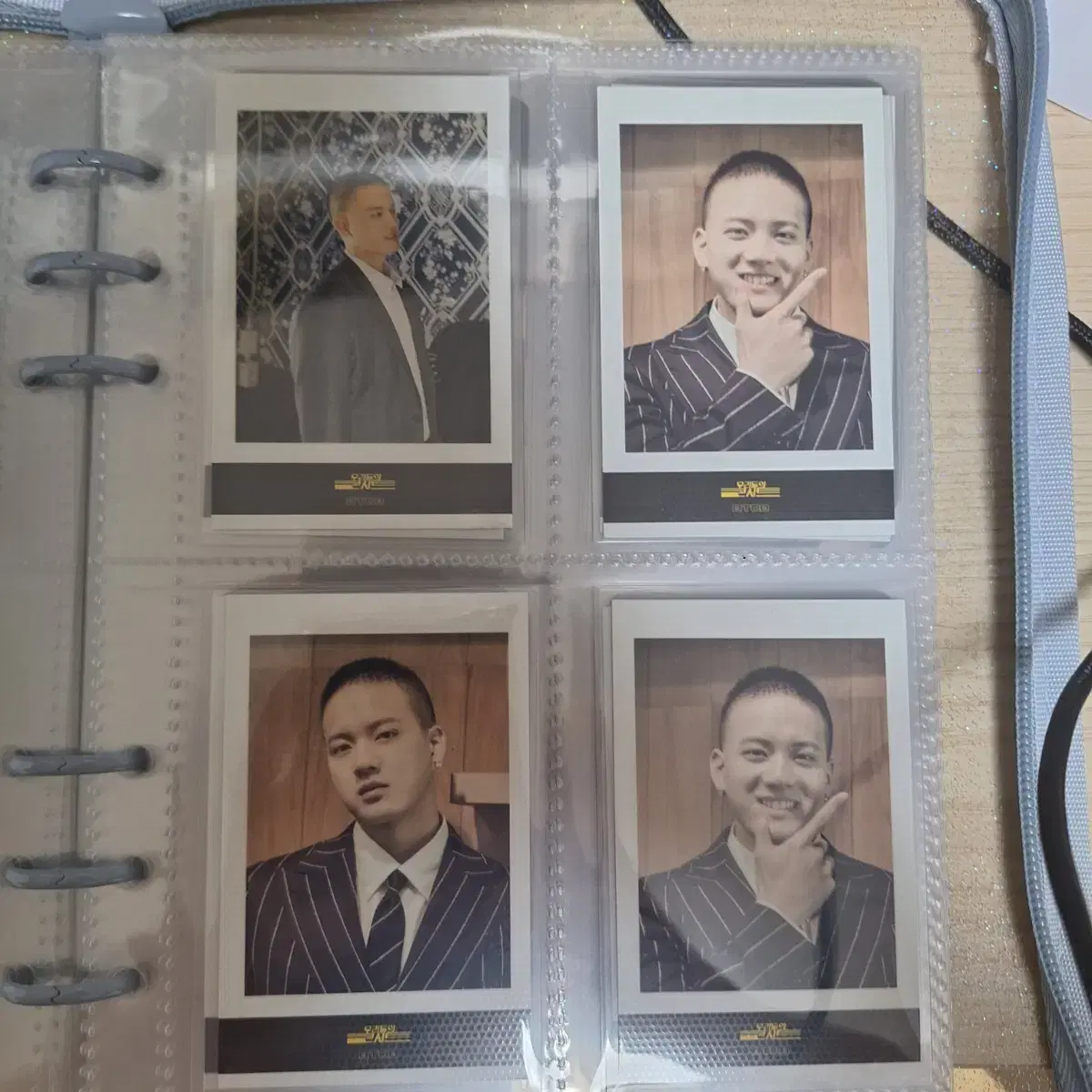 https://media.bunjang.co.kr/product/411618117_1_1780247222_w{res}.jpg